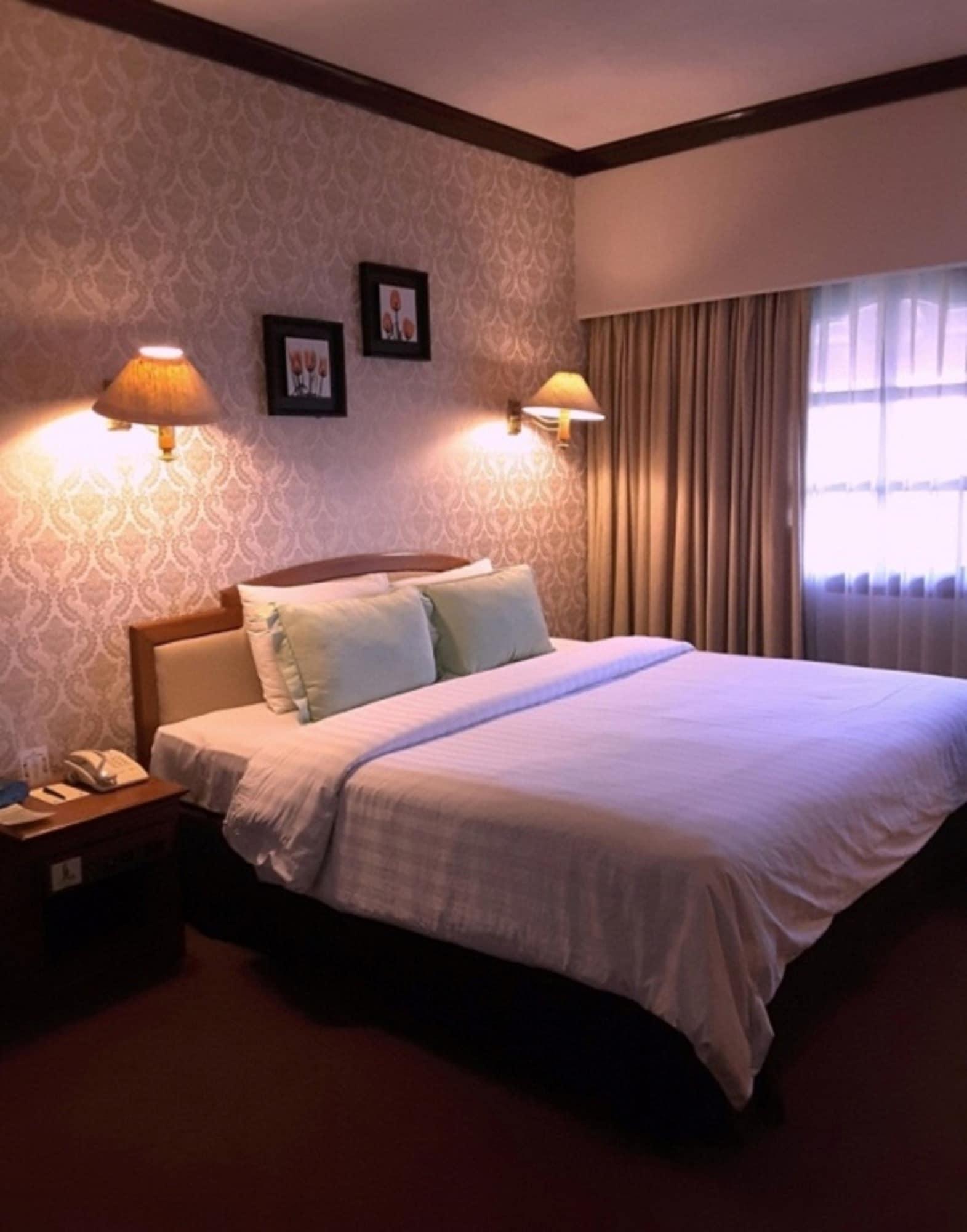 Grand Legi Hotel Mataram Exterior foto
