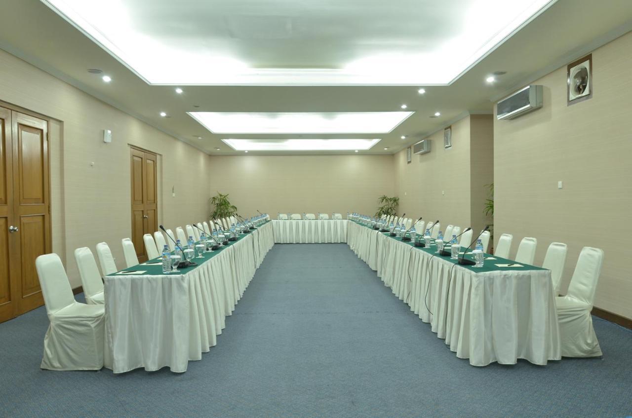 Grand Legi Hotel Mataram Exterior foto
